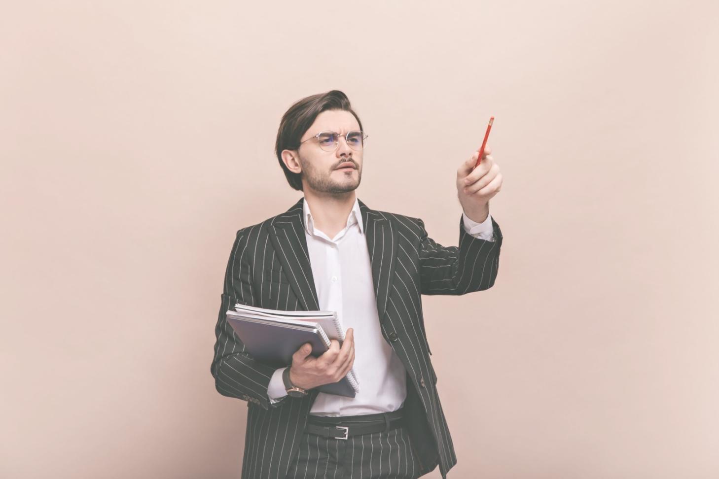 Session de travail en équipe sur l'analyse des données économiques
